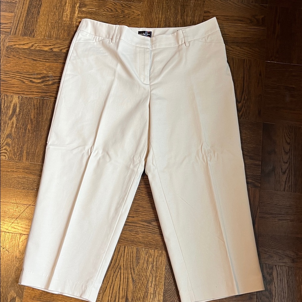 Rafaella Cream Curvy Capris